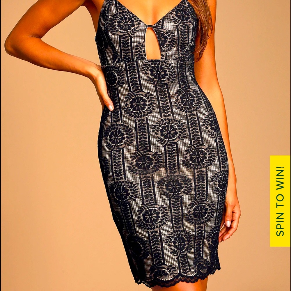 Lace body con cocktail dress